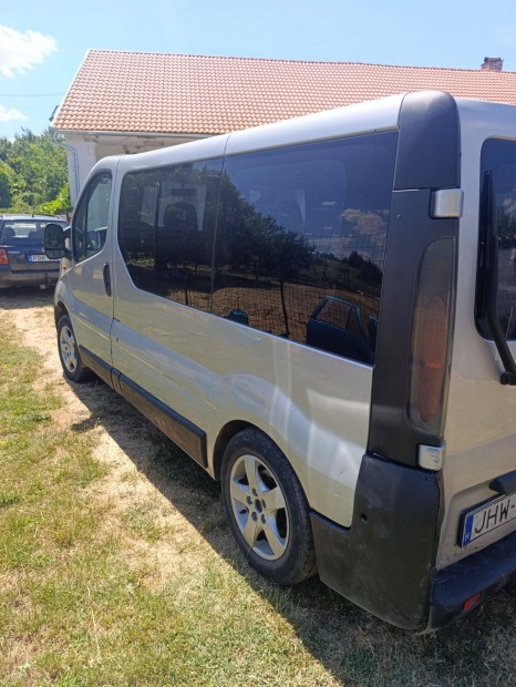 Opel Vivaro motor hibs