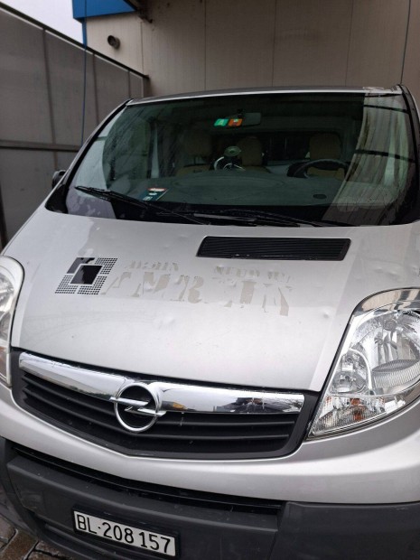 Opel Vivaro teherauto