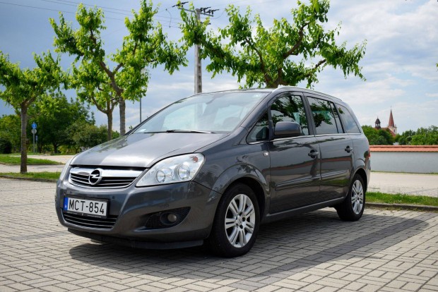Opel Zafira 2010
