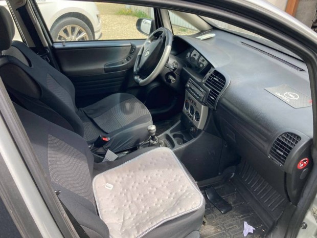 Opel Zafira 2.0
