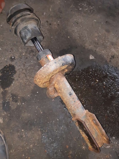 Opel Zafira A Jobb Els� Leng�scsillap�t�