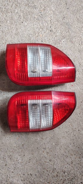 Opel Zafira A hátsó lámpa párban eladó.