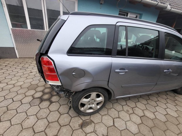 Opel Zafira B 1.6 Essentia Magyarorszgi els t...