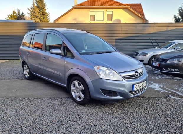 Opel Zafira B 1.6 Essentia Szervzknyv -vonho...