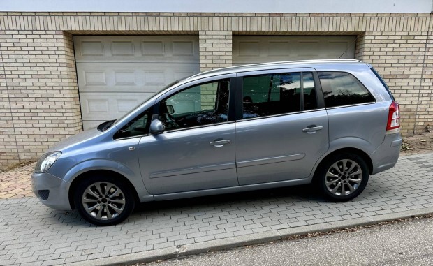 Opel Zafira B 1.7 CDTI Cosmo 7 SZEM.-Digit.Klm...