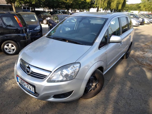 Opel Zafira B 1.8 Enjoy 192ekm!Tempomat!Parkrad...