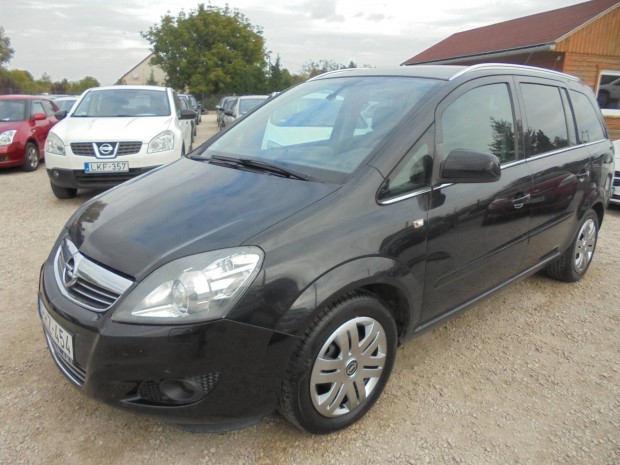 Opel Zafira B 1.8 Enjoy Szervizknyves