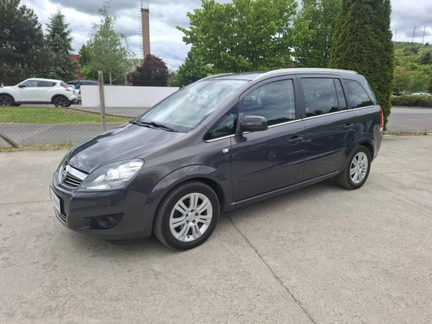 Opel Zafira B 1.8 Enjoy Xenon.7 ülés.Navi.sérül...