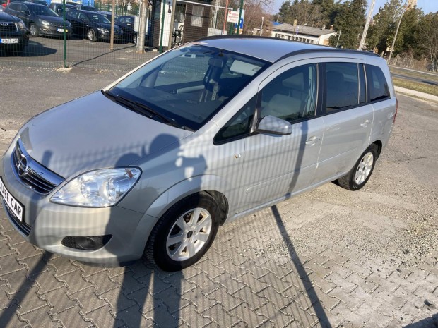 Opel Zafira B 1.8 Enjoy klma. tempomat. vezete...