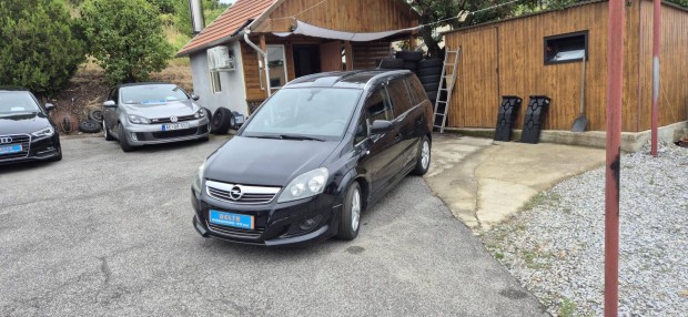 Opel Zafira B 1.8 Essentia 7 személy.panoráma t...