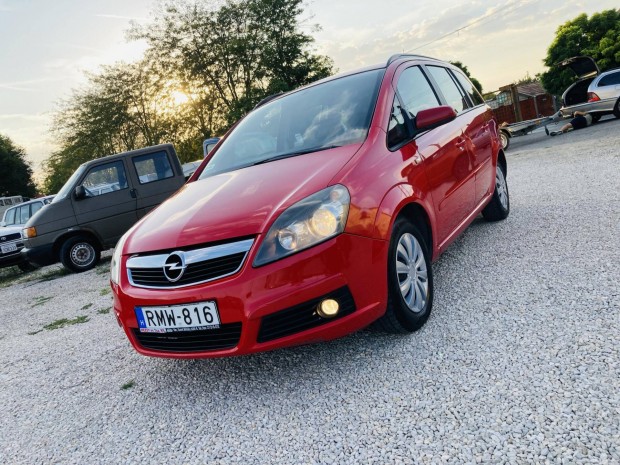 Opel Zafira B 1.8 Essentia Kamatmentes Részletr...