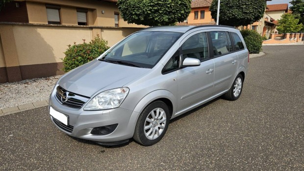 Opel Zafira B 1.8 Essentia Megkimélt Állapot VÉ...