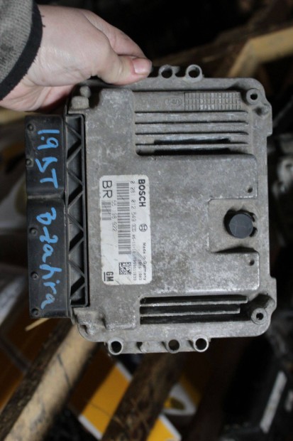 Opel Zafira B 1.9DT motorvezrl 55198922 BR