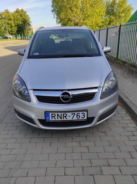 Opel Zafra B
