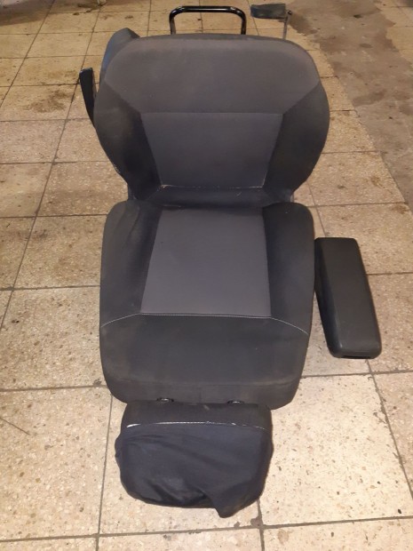 Opel Zafira B Bal Els� �l�s