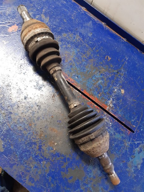 Opel Zafira B Bal F�ltengely