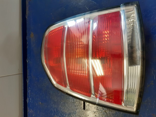 Opel Zafira B Bal H�ts� L�mpa