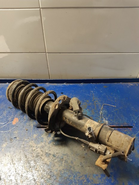 Opel Zafira B Jobb Els� Leng�scsillap�t� + Rug�