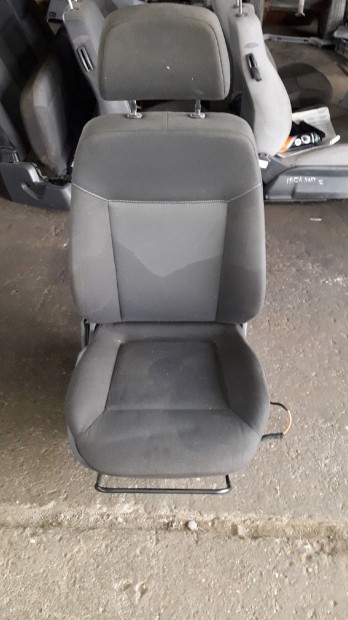 Opel Zafira B Jobb Els� �l�s