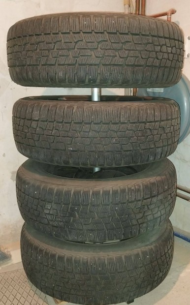 Opel Zafira B Téli gumi lemez felnivel