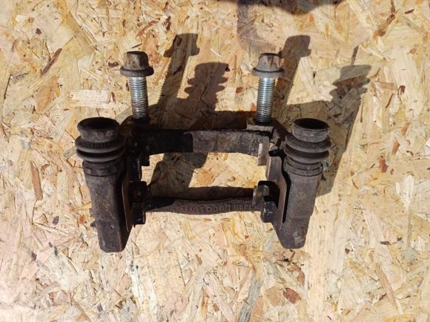 Opel Zafira B (2005-2014) Bal Hátsó Féknyereg Tartó