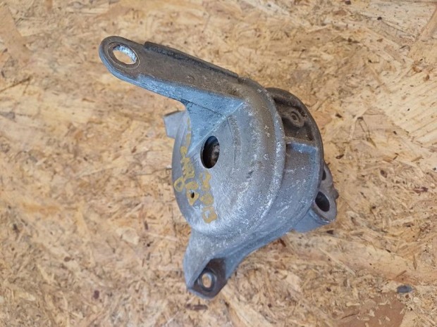 Opel Zafira B (2005-2014)  1.9Cdti Diesel Jobb Motortart�bak