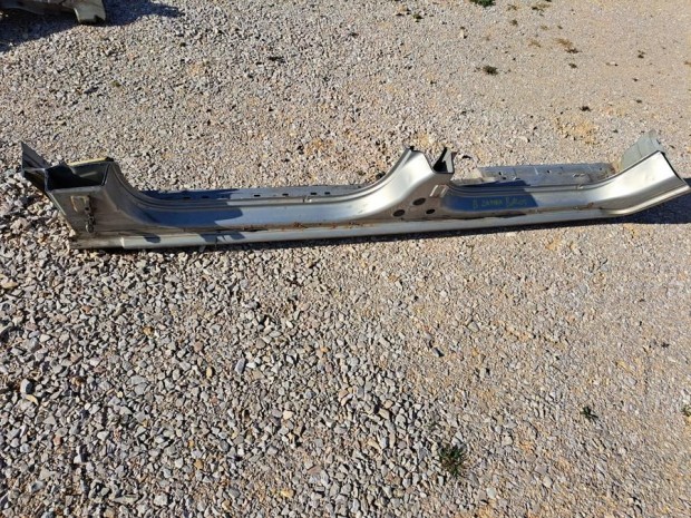 Opel Zafira B (2005-2014) Bal küszöb