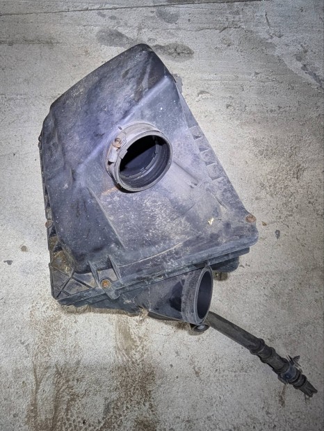 Opel Zafira B, Astra H légszűrő ház 4613885936