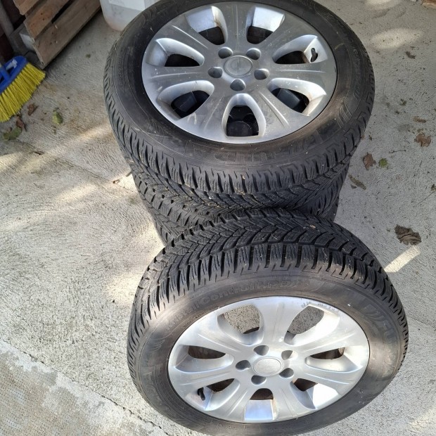 Opel Zafira B alufelni téli gumival