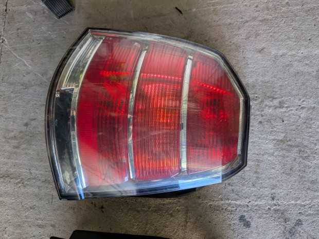 Opel Zafira B hátsó lámpa pár jobb bal