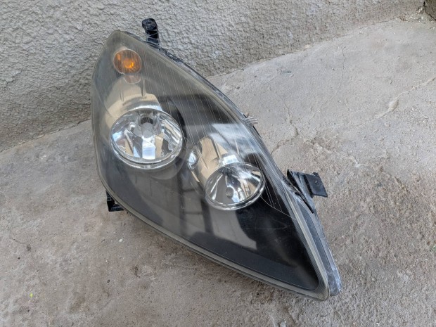Opel Zafira B jobb els fnyszr lmpa 