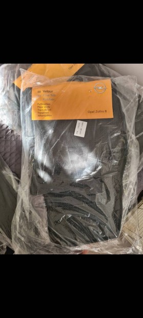 Opel Zafira B új gyári velúrszőnyeg!