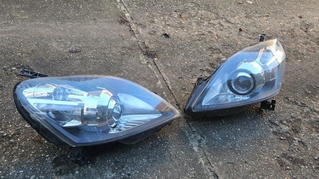 Opel Zafira B xenon f�nysz�r� l�mpamos� tolat�radar