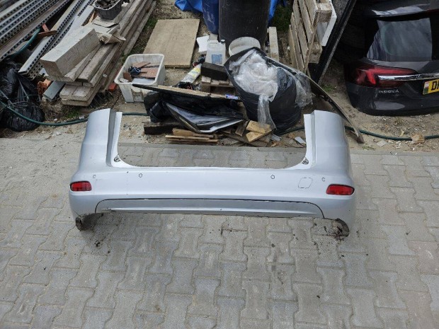 Opel Zafira C Hátsó Lökhárító 13300719 Ezüst 4 Radaros 5740