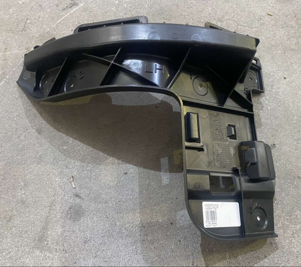 Opel Zafira C bal h�ts� l�kh�r�t� tart� 13300742 elad�