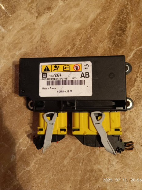 Opel Zafira C légzsák elektronika