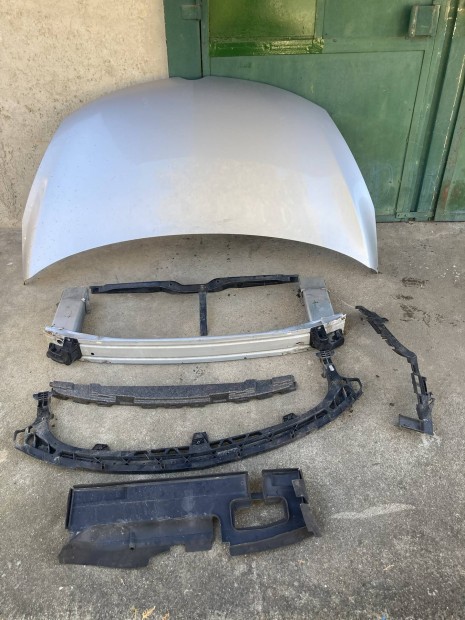 Opel Zafira C tourer motorh�ztet� .+ eleje