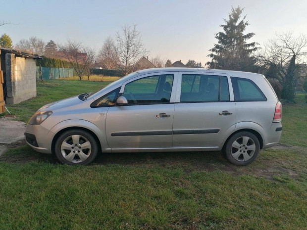 Opel Zafira Family