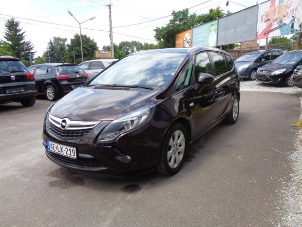 Opel Zafira Tourer 1.4 T Edition 138ekm! Végig...