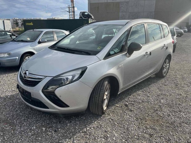 Opel Zafira Tourer 1.6 T Active (Automata)