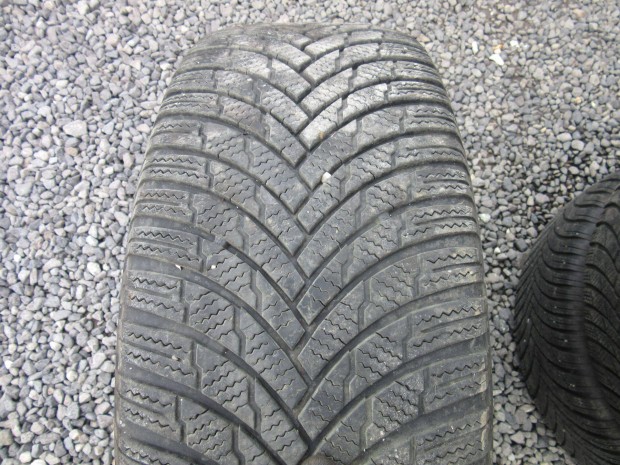 Opel Zafira Tourer aclfelni 215/65 R 16 Firestone tli gumival elad