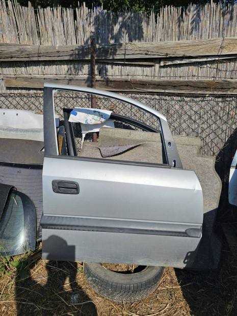 Opel Zafira ajtó 12000