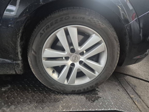 Opel Zafira alufelni 16"+ Nyári gumi szett