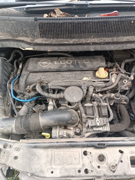 Opel Zafira b 2.2 benzin automata váltó bontodik