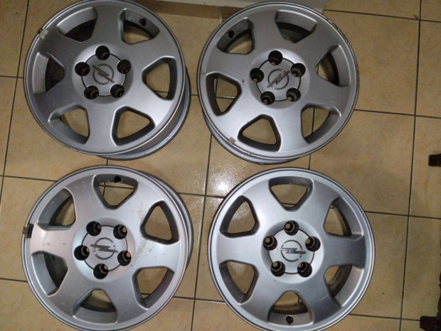 Opel Zafira s Astra G alufelni 5x110 15"