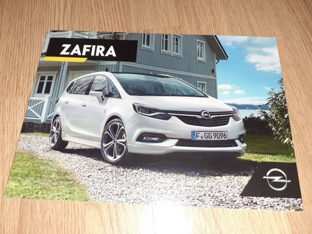 Opel Zafira prospektus - 2017, magyar nyelv