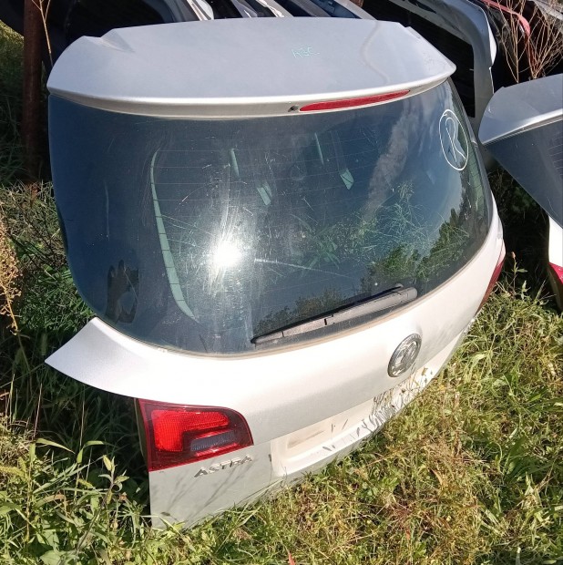 Opel. Astra J kombi komplett csomagtrajt