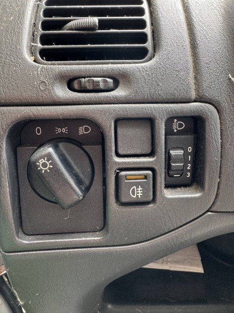 Opel agila Z12Xep 2005.alkatrészek eladó.