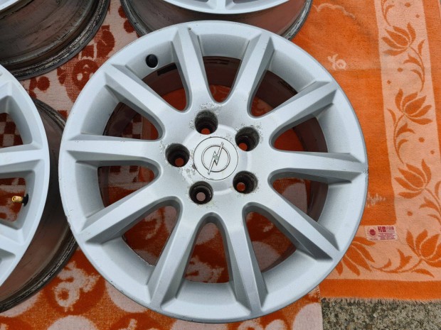 Opel alufelni 16" 5x110 m�retben