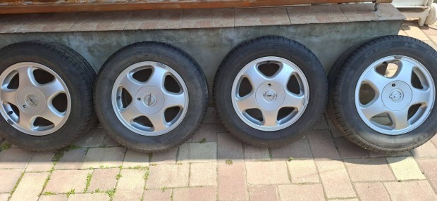 Opel alufelni 4×100 jó nyári gumival